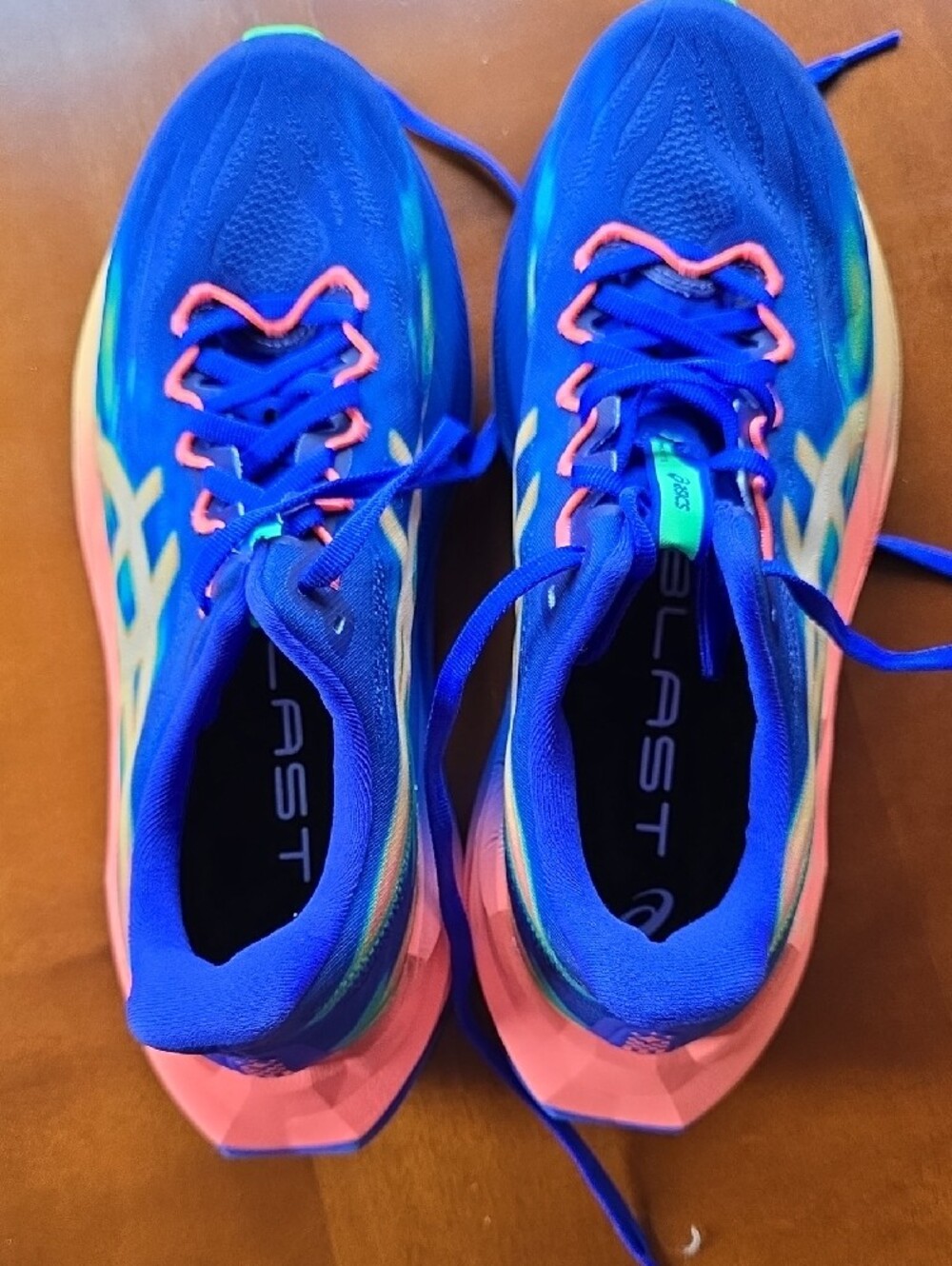 ASICS Superblast 3 Unisex Size 8, Like New,  Cobalt Burst/Light Orange - Picture 5 of 7
